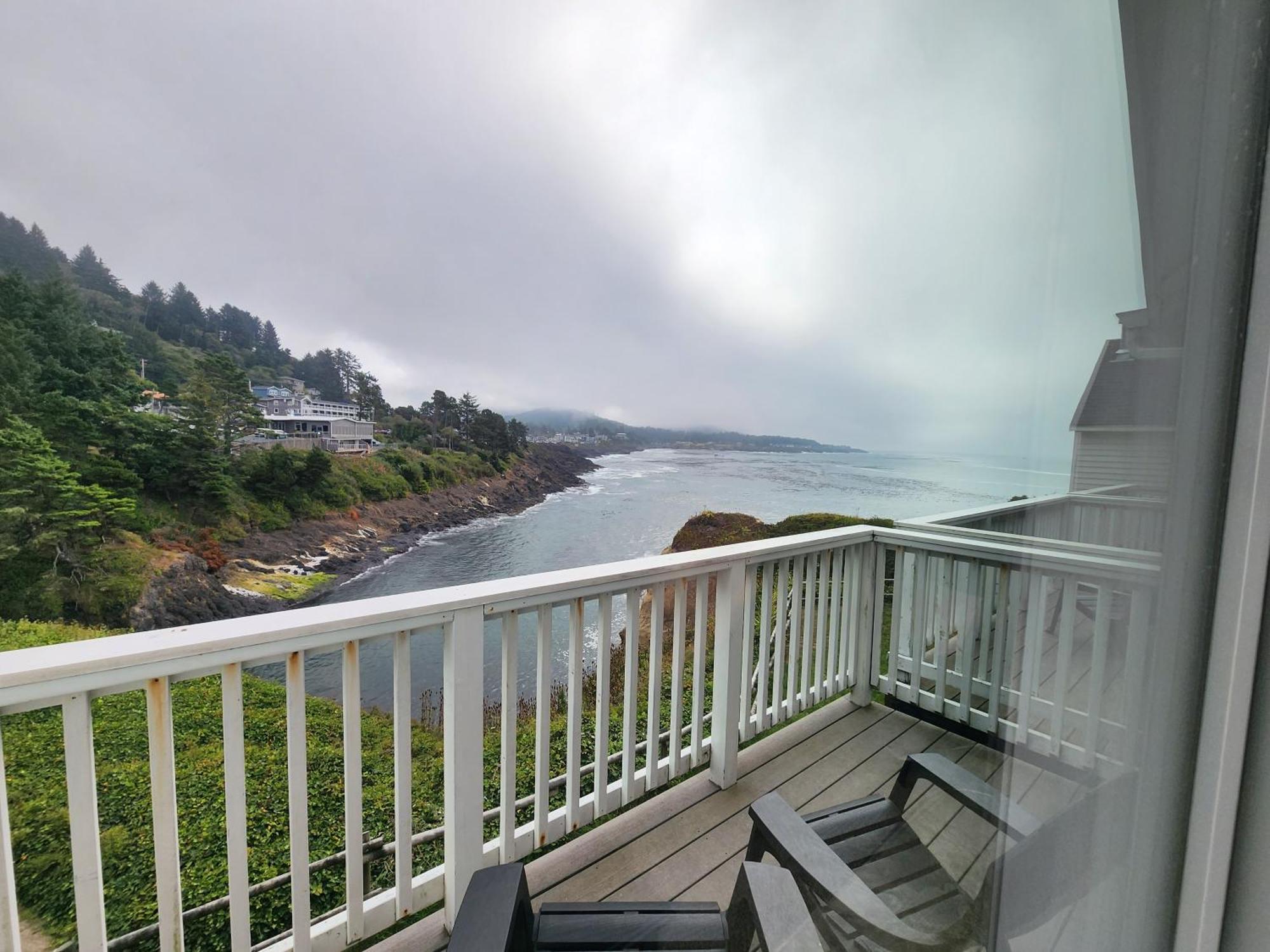 Inn At Arch Rock Depoe Bay Exteriör bild